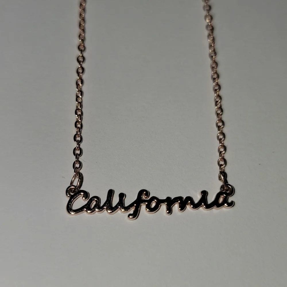SALE 😍 4/$15* Rose Gold Tone "California" Necklace - Picture 5 of 7